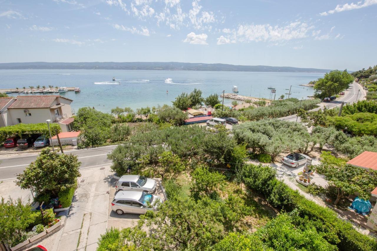 Apartments Kadenca Омиш Экстерьер фото