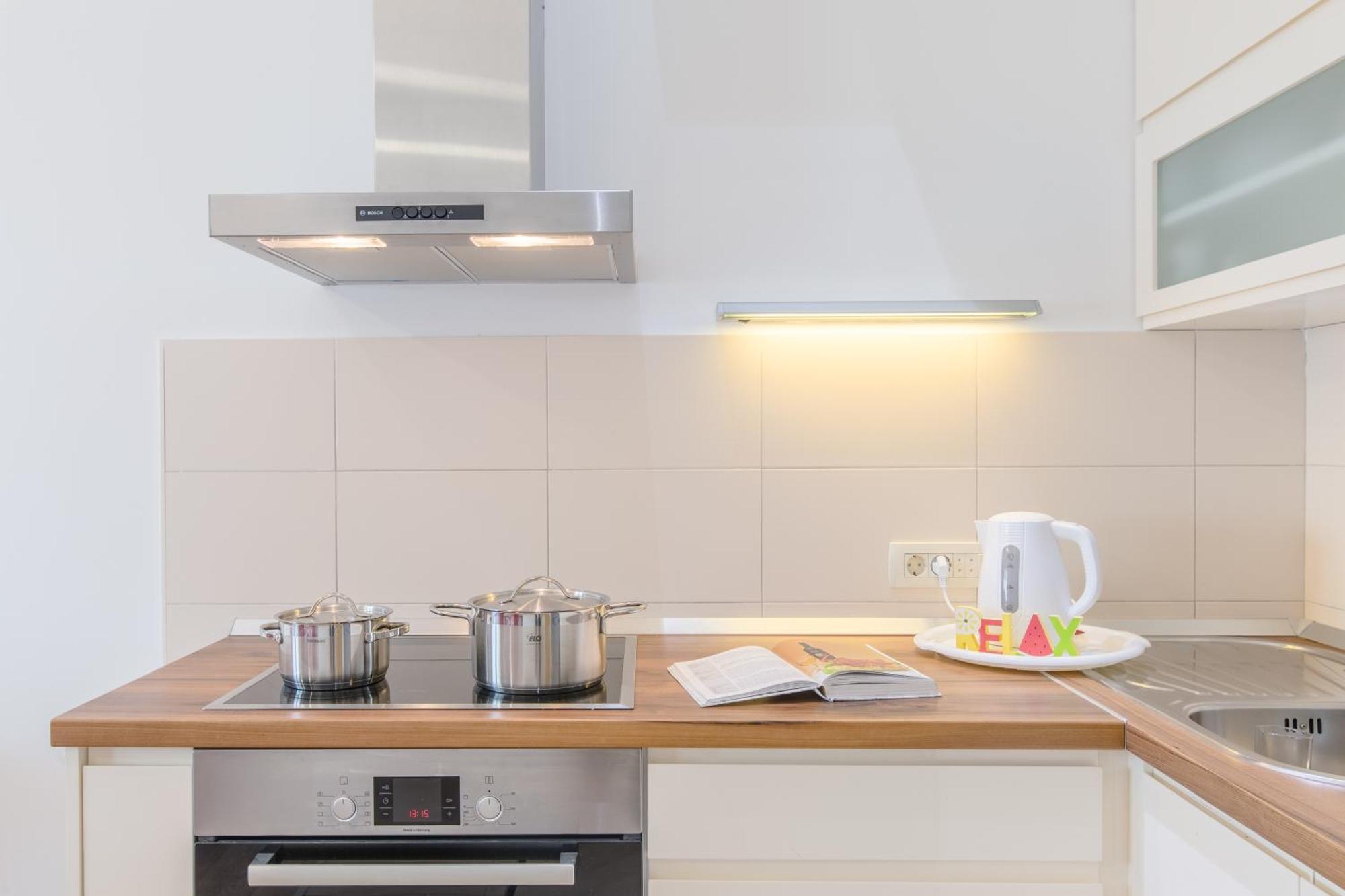 Apartments Kadenca Омиш Номер фото