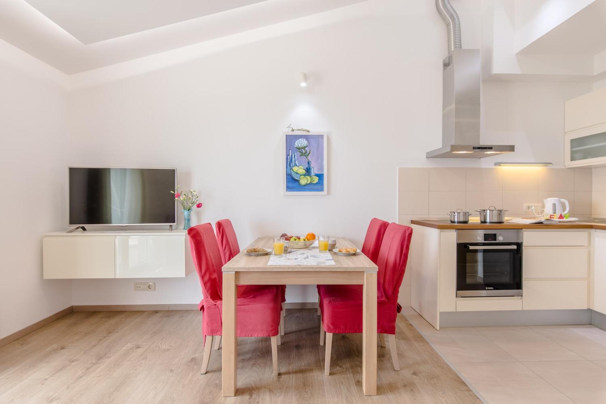 Apartments Kadenca Омиш Номер фото