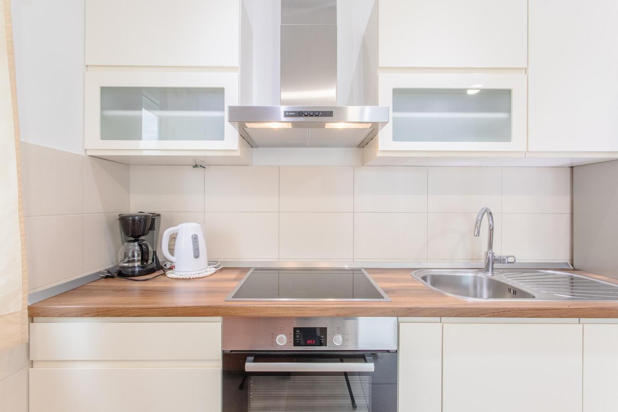 Apartments Kadenca Омиш Номер фото